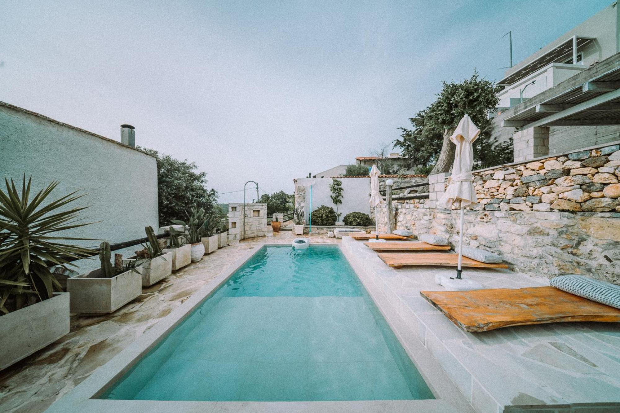 Villa Antonia'S Stonebuilt Mansion With A Private Pool à Arménoi Extérieur photo